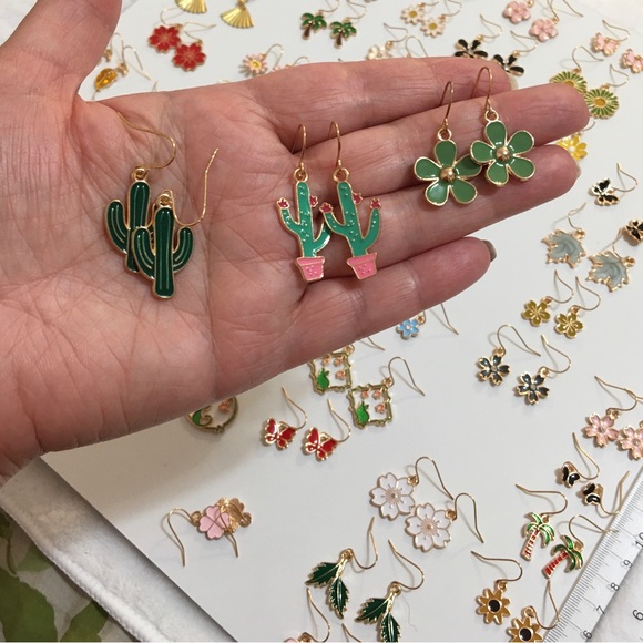 69 Pairs Wholesale Colorful ￼Rose Gold Charm ￼￼Earrings Flowers Butterflies - Picture 15 of 16